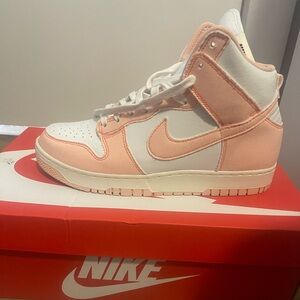 Nike Dunks